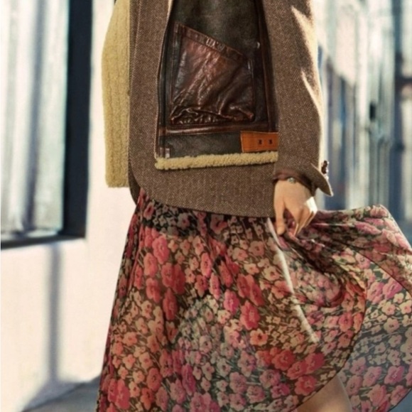 Ralph Lauren Shearling & Leather Full Zip Vest.  NWOT. Heirloom quality - Picture 4 of 13